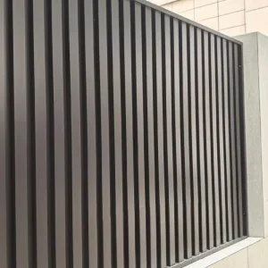 Alternating Wide and Narrow Vertical Aluminum Slat Fence, Matte Dark Grey, Half Privacy, 6 Feet, for Modern Villa Exteriors