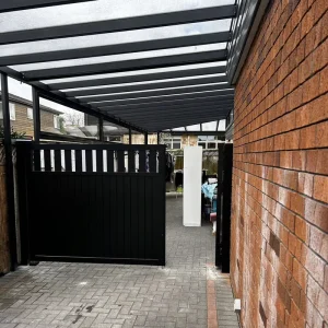 Aluminum Alloy Vertical Blade Fence 1.2 x 2 m Residential Garden Privacy Screen 4 x 6 ft for Villa Courtyard