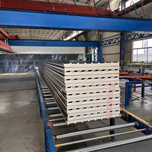Aluminum Metal Siding Sandwich Panels for Villa Bedroom Bathroom Construction Insulation Building Materials Factory