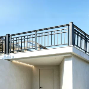 Anti-corrosion Aluminum Alloy Swimming Pool Enclosure for Seaside Villa Salt Protection and Isolation