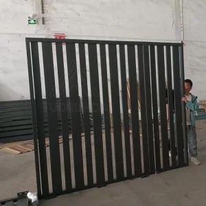 Black Aluminum Slat Outdoor Privacy Fencing for Commercial and Residential Use