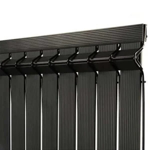 CE ISO Factory Maintenance-Free PVC-Coated 3D Curved Privacy Fence for Shopping Centers and Parking Lots