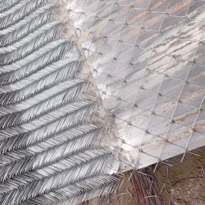 Chain Link Fence Roll Privacy Kit Easily Assembled with Gates
