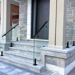 China Factory Direct Ship DDP Stainless Steel Square Deck Mount Outdoor Stair Glass Railing Spigot Hardware for Villa Hotel