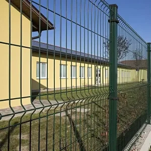 Custom 3D Curved PVC-Coated Welded Wire Mesh Fence Panel for Gardens and Highways