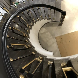 Custom Sized European Classic Iron Stair Balusters Modern French Style Brass Handrails Balustrades For Hotels Malls Parks
