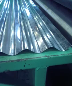 Customizable SGCC Grade Corrugated Galvanized Metal Roofing Sheets JIS Certified 0.1-4mm Thickness for Bending Welding
