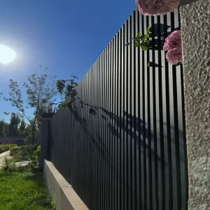 Decorative Garden Welded Aluminum Alloy Vertical Panels Picket Blade Fence Slat Blade Fence Australia Powder Coated Rustproof