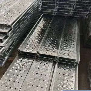 Diamond Tread Galvanized C Channel Steel Floor Plate Interlocking Anti-slip Metal Deck for Warehouse Mezzanine Platform Walkway