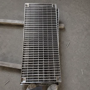 Durable Construction Press Locked Steel Grating Galvanized Carbon Steel Trench Drain Building Material Metal Building Materials