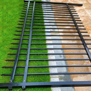 Easy Install DIY Metal Picket Fence Panel Durable Rustproof Pointed Security Railing for Backyard and Swimming Pool Enclosure