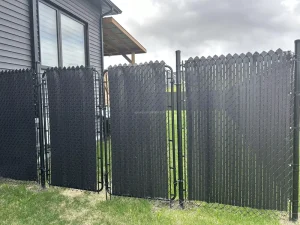 Easy Install Privacy Fence System With HDPE Strips for Residential Backyard Pet and Garden Applications