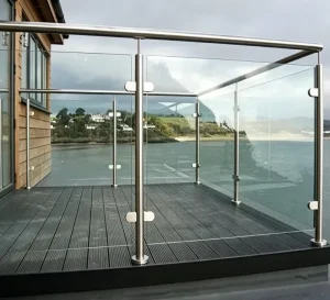 Engineering Grade High Tensile Glass Clamp Column SUS304 Stainless Steel Glass Railing Post Glass Clamp Column