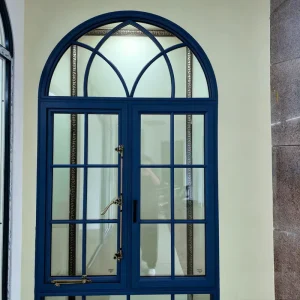 European Retro Fixed Steel Window with Tempered Glass Soundproof Vintage Design for Exterior Bathroom House Renovation
