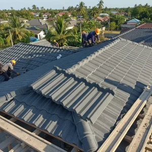 Factory Modern Colorful Stone Coated Metal Roofing Tiles Heat Insulation Roof Shingles for Apartment Use Southeast