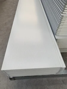 Fire Resistant B1 B2 Grade Sandwich Panel Pu Foam Core Steel Metal Decorative Siding Lightweight Waterproof Insulated Panel