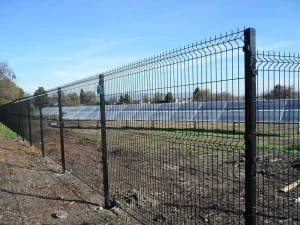 Galvanized Bent Fence Panel Wavy Fence Durable Bending Fence Outdoor Scenic Area Boundary Guard