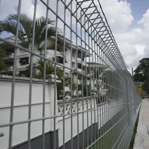 Galvanized Roll Top Mesh Fence Panels BRC Metal Fence