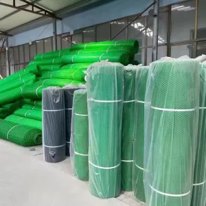 HDPE Plastic Flat Netting Balcony Safety Chicken Breeding Mesh Garden Fence Roll Protective Netting Fencing
