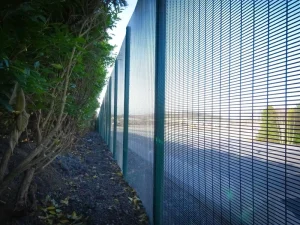 Heavy-Duty 358 High-Security Anti-Climb Galvanized Wire Mesh Fence and Gate