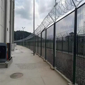 High Security Anti-Climb Welded Fence FT-1021 PVC Coated Outdoor Fencing for Villa & Industrial Areas