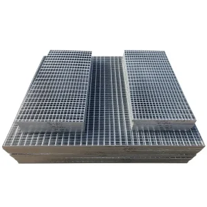 Hot Dip Galvanized Heavy Duty Anti-Slip Serrated Welded Steel Grating Stair Treads Platform
