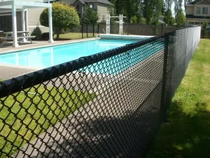 Hot-Dip Galvanized Privacy Barrier Fence with PVC Slats for Villa Garden and Residential Outdoor Chain Link Fence
