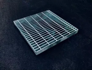 ISO Certified Hot Dip Galvanized Welded Heavy Duty Stair Tread Platform Flooring for Shipyard Dock Steel Grating