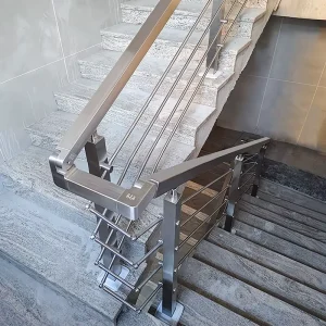 Iron Railing Custom Design Safety Guardrail for Balcony Stair Heavy Duty Rustproof Luxury Villa Hotel Use