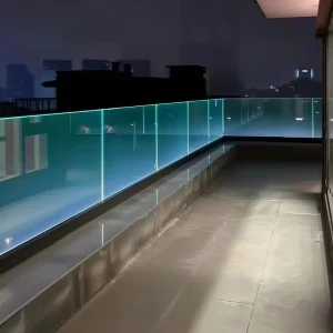 LED Floor Mounted Stainless Steel Aluminum Glass Railing System U Channel Frameless Balustrade for Villa Balcony Deck Outdoor