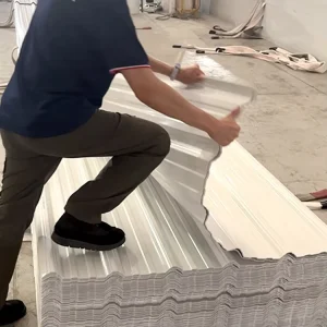Lightweight UPVC Corrugated Roof Sheet Teja PVC Waterproof Anti-UV Durable Plastic Panel For Bodega Galpon Factory Warehouse