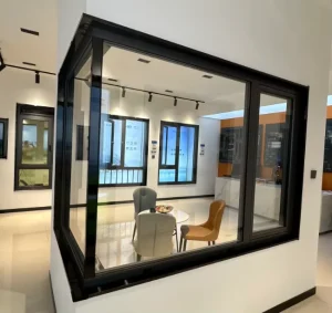 Luxury Double Glazed Casement Windows Simple Design with Soundproof ThermalBlack Aluminum Frame Mesh Glass Integrated Windows