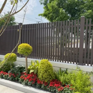 Modern Aluminum Alloy Courtyard Privacy Fence Panel for Outdoor Gardens