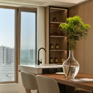 Modern Aluminum Clad Wood Windows for Apartments Kitchen Soundproof Heat Insulation Durable Metal Frame Natural Aesthetics