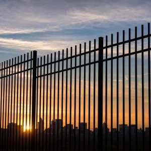 Modern Aluminum Pool Fence Panels Decorative Security Safety Fencing for Garden Backyard Rustproof Metal Slat Screen