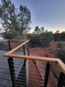 Modern Aluminum Stainless Steel Railing Hardware Balustrade Handrail System Deck Balcony Staircase Villa Outdoor Flooring Side