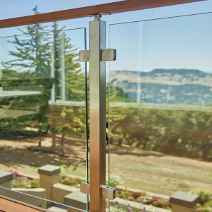 Modern Elegant Stainless Steel Glass Staircase Balcony Railing Stylish Safety Guard Rail for Villa Outdoor Hotel Luxury