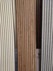 Modern Insulated PVC Ceiling Tiles Ten Grooves Gold Thread Lamination Soundproof for Bedroom Living Room Ceiling Grid