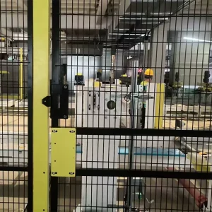 Modern Metal Workshop Security Fence with Powder Coating Customizable Height Isolation & Safety Barrier