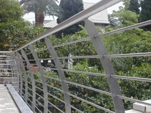 Modern Outdoor Aluminum Alloy Stainless Steel Balustrade Railings Anti-Corrosion Water Resistant Handrails Customized Villa