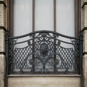Modern Style Cast Iron Railing Balcony Intricate Grey Metal Fencing Guardrails Adjustable Frameless UV Protected Rust Resistant