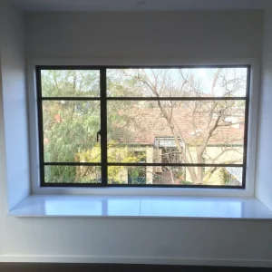 Modern Style Iron and Metal Window with Grill Design Wrought Iron Horizontal Opening for Kitchen Villa Steel Windows Doors