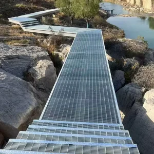 Outdoor 5mm Thickness Bearing Bar Galvanized Stainless Heavy Duty Steel Grating Walkway Steel Grate CE ISO Certificate