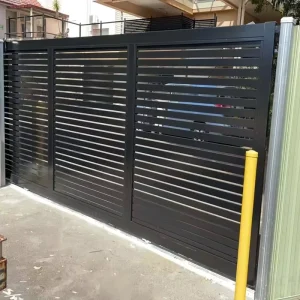Outdoor Metal Privacy Protection Custom Fence Black for Courtyards Villas and Parks