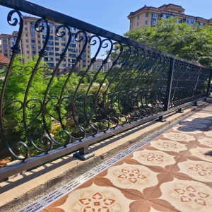 Outdoor Powder-Coated Ornamental Aluminum Alloy Fence Railing for Yards, Terraces, and Staircases