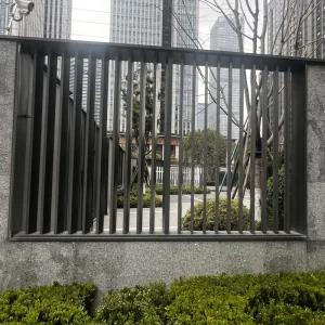 Outdoor Safety Fencing Galvanized Steel Frame Bamboo Waterproof Powder Coated Rustproof Rodent Proof Construction Site