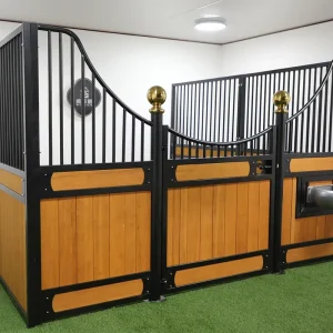 Portable Outdoor Horse Stables Equestrian Equipment with Heat Treated Trellis Fencing Panels and Gates for Ranch Use