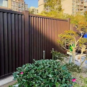Professional Factory Custom Aluminum Art Railing Stair Garden Fence Panels Traditional Black Metal Privacy Slat Fencing Luxury