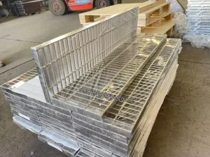 Rejillas De Acero Inoxidable Para Canaletas Stainless Steel Drainage Grates with Anti Corrosion Customizable Sizes
