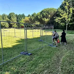 Relocatable Temporary Fence Net Adaptable to Various Terrains Temporary Fencing Bases Galvanized Temporary Construction Fence